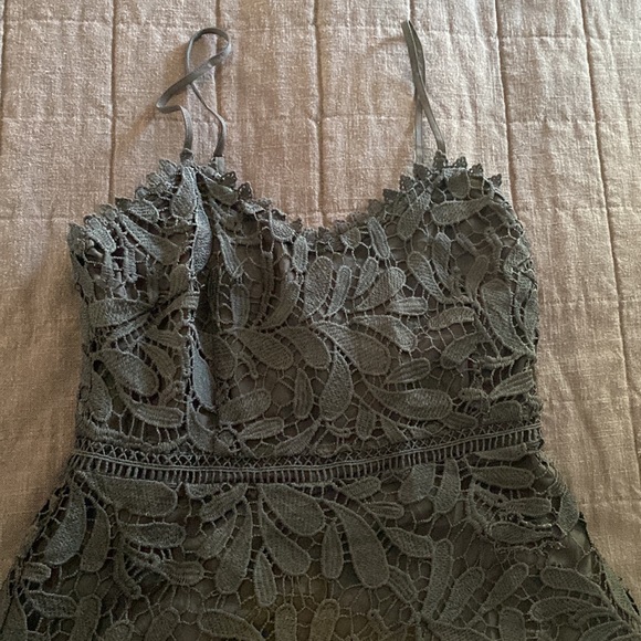 GUESS Spaghetti-Strap Lace A-Line Dress, Black, Size 0 - Picture 4 of 11